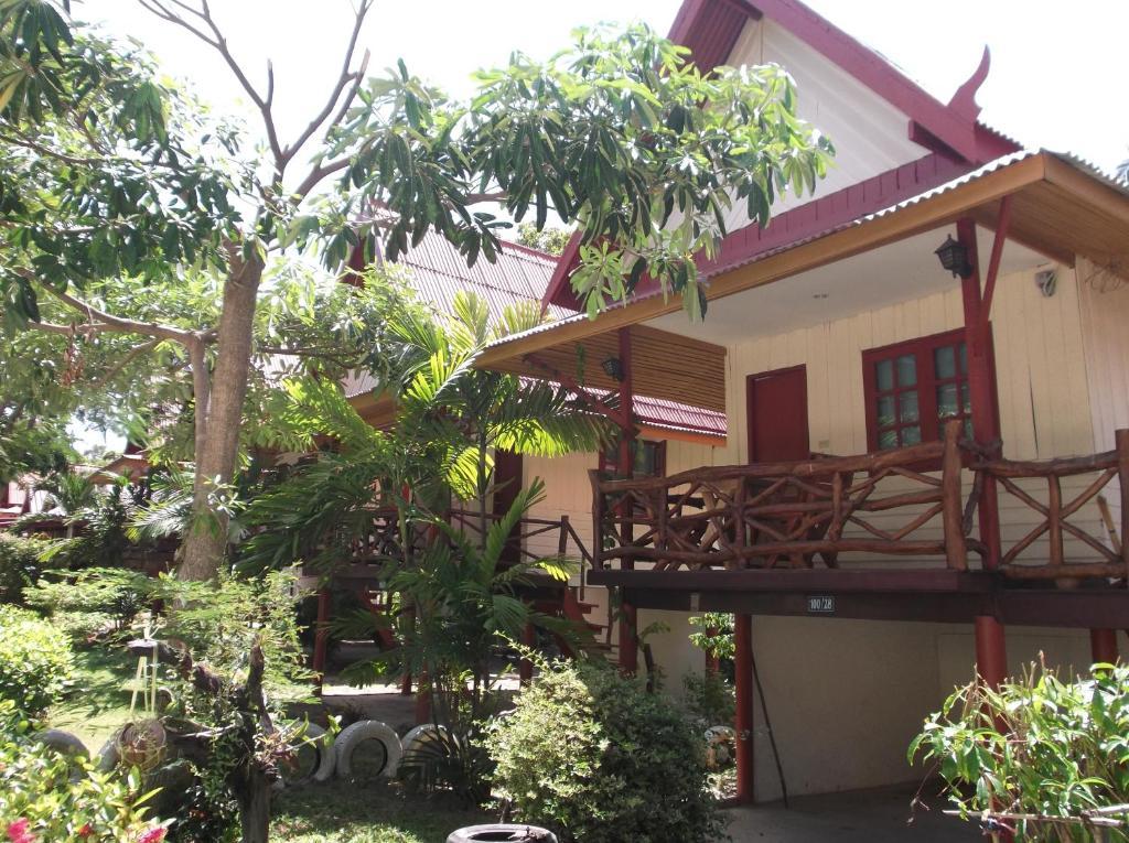 Nice Moon Resort Baan Tai Room photo